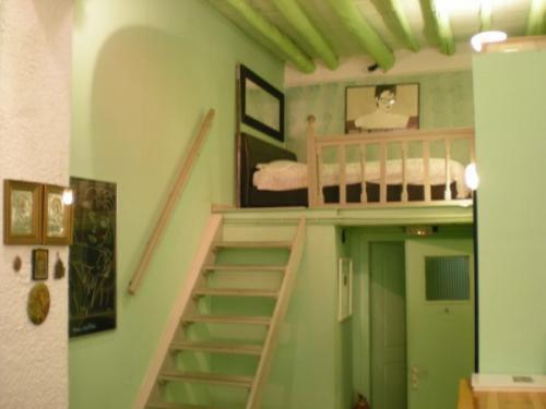 Adonis Guesthouse Баци Стая снимка